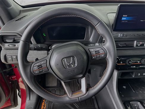 Used 2026 Honda Passport TrailSport image 5
