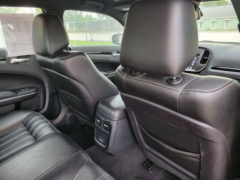 Used 2021 Chrysler 300 S RWD image 12