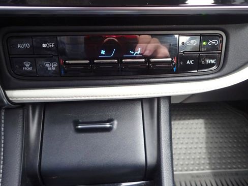 Used 2018 Toyota Corolla iM w/ Carpet Mat Package (TMS) FWD image 20