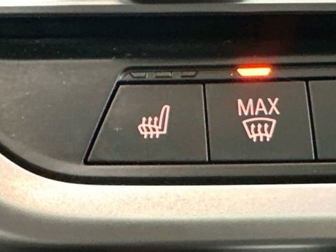 Used 2022 BMW X3 xDrive30i w/ Premium Package Essential image 18