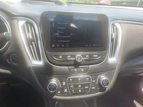 Used 2020 Chevrolet Malibu LT image 13