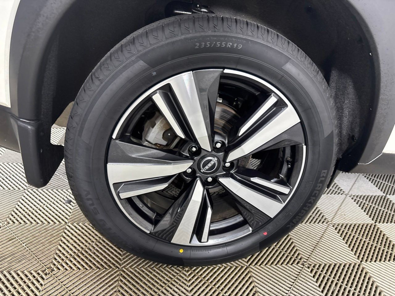 Used 2023 Nissan Rogue SL w/ SL Premium Package AWD/4WD image 36