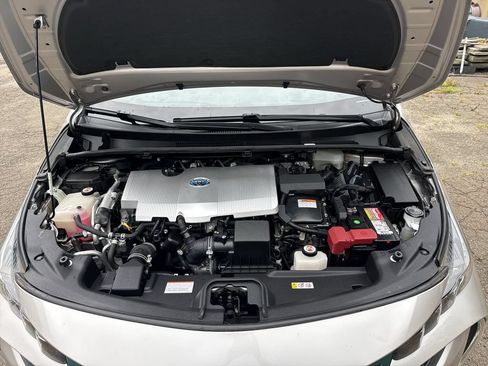 Used 2020 Toyota Prius Prime XLE FWD image 25