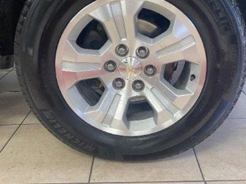 Used 2018 Chevrolet Silverado 1500 LT w/ All Star Edition image 25