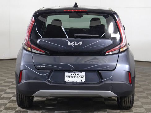 Used 2023 Kia Soul LX w/ LX Technology Package FWD image 11