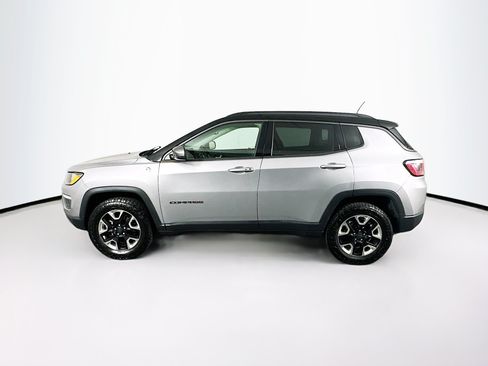 Used 2017 Jeep Compass Trailhawk AWD/4WD image 4
