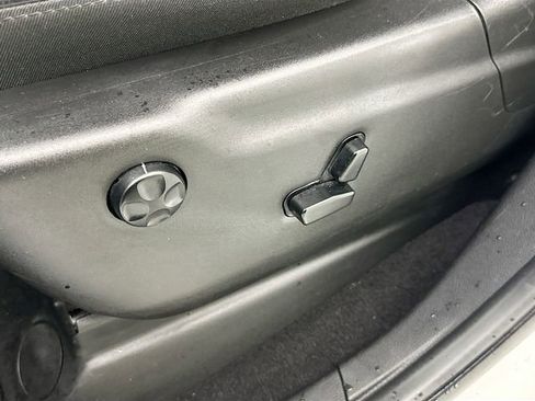 Used 2020 Jeep Grand Cherokee Limited image 19