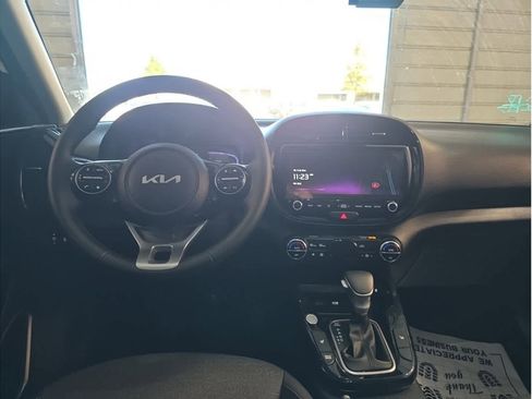 Used 2025 Kia Soul EX image 20