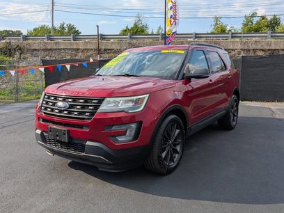 Used 2017 Ford Explorer XLT w/ Equipment Group 202A