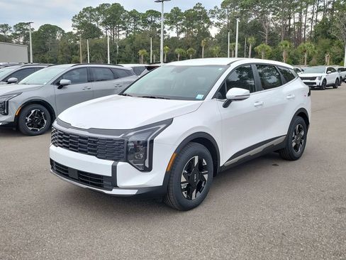 New 2026 Kia Sportage LX image 3