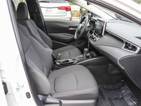 Used 2021 Toyota Corolla LE w/ Carpet Mat Package (TMS) image 15