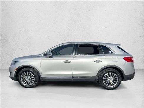 Used 2016 Lincoln MKX Select image 9