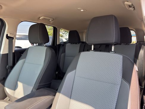 Used 2017 Ford Escape SE AWD/4WD image 15