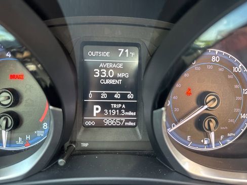 Used 2016 Toyota Corolla S FWD image 3
