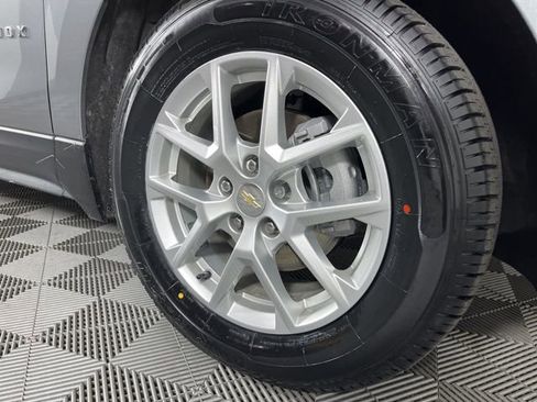 Used 2024 Chevrolet Equinox LS FWD image 14