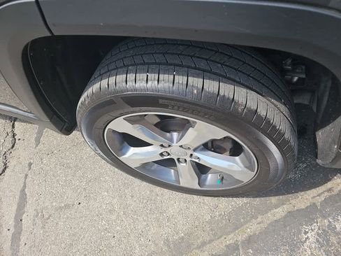 Used 2021 Jeep Grand Cherokee L Limited image 12