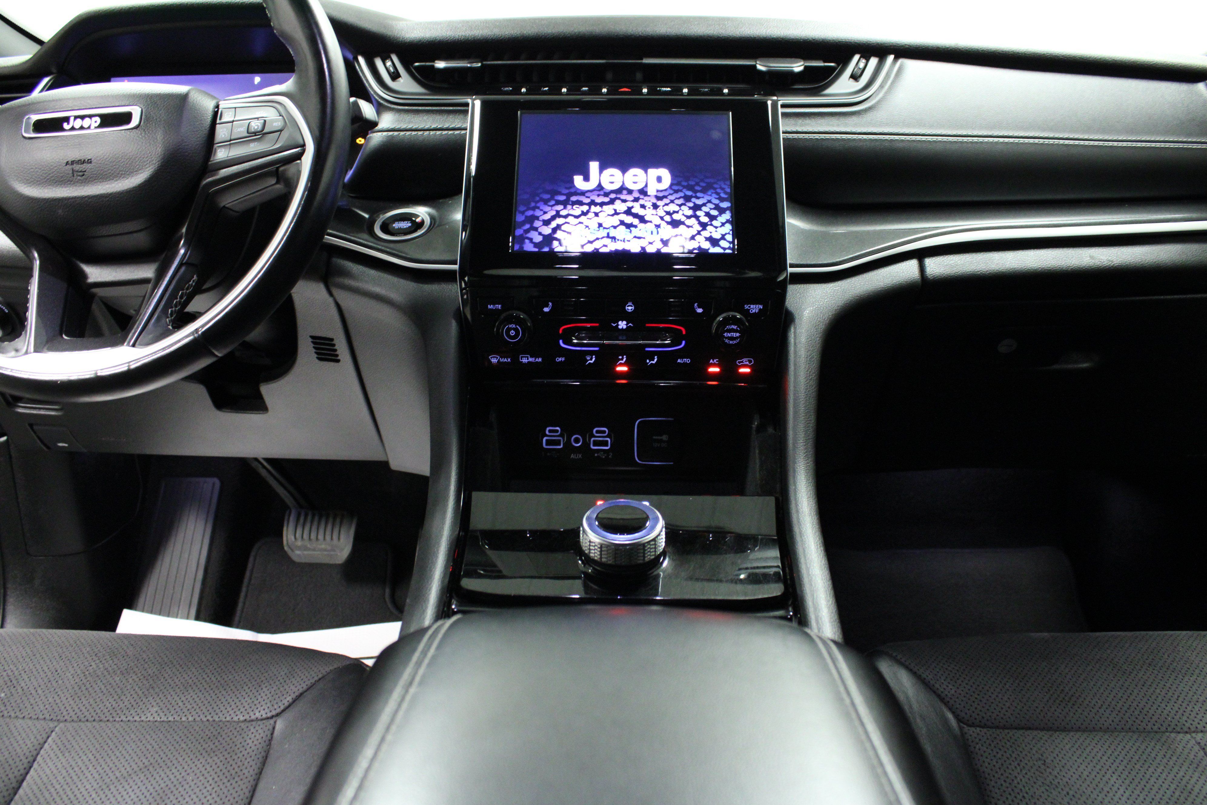 Used 2022 Jeep Grand Cherokee L Laredo AWD/4WD image 19