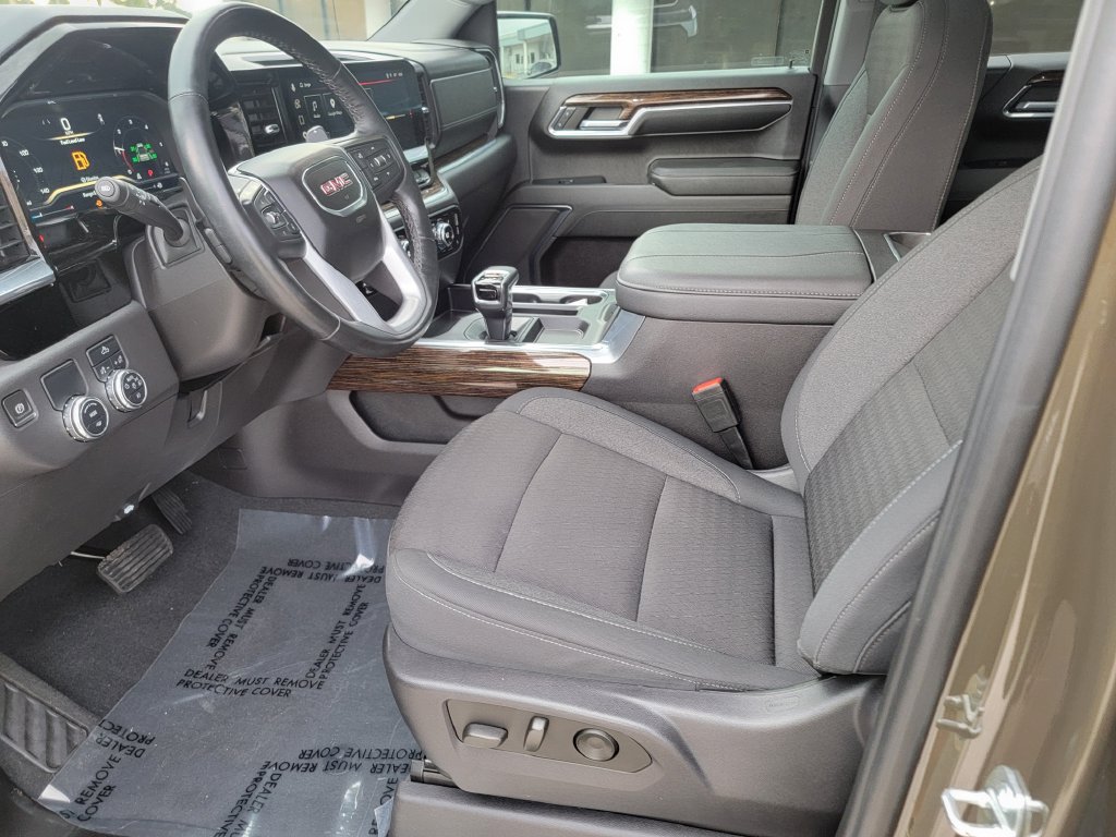 Used 2023 GMC Sierra 1500 Elevation w/ LPO, Elevation Black Package RWD image 11