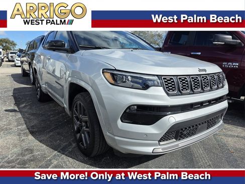 Used 2024 Jeep Compass Limited w/ Driver Assist Group I image 1