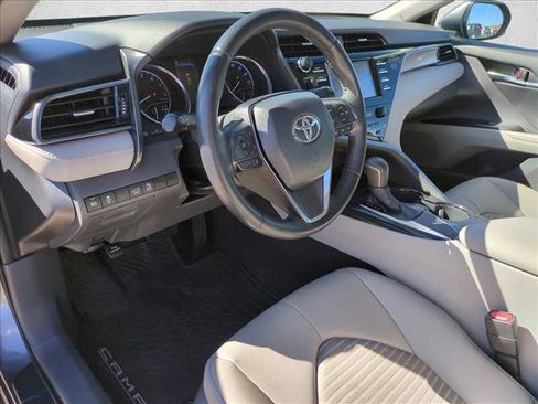 Used 2019 Toyota Camry SE image 10