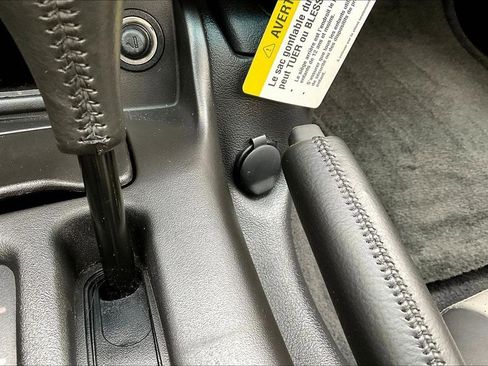 Used 2002 Chevrolet Camaro Z28 w/ SS Performance/Appearance Pkg image 17