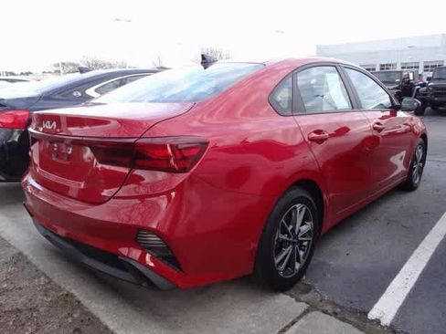 Used 2023 Kia Forte LXS image 4
