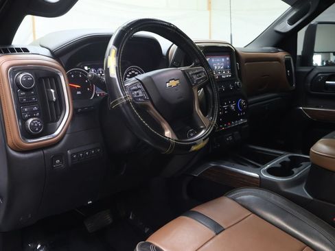 Used 2021 Chevrolet Silverado 3500 High Country AWD/4WD image 17