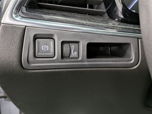 Used 2021 Cadillac XT5 Premium Luxury image 20