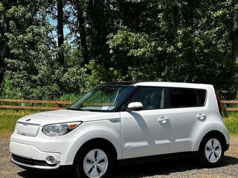 Used 2016 Kia Soul EV + w/ Sun & Fun Package FWD image 6