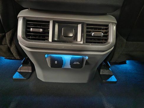 Used 2023 Ford F150 Lariat AWD/4WD image 79