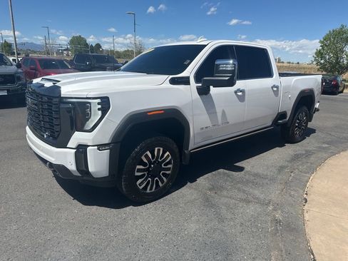 Used 2024 GMC Sierra 2500 Denali Ultimate AWD/4WD image 31
