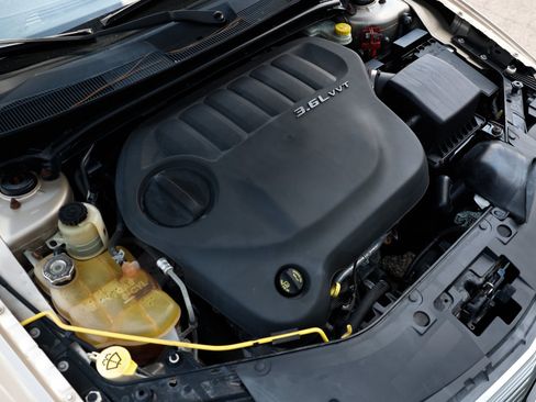 Used 2013 Chrysler 200 Touring w/ Cold Weather Group FWD image 44