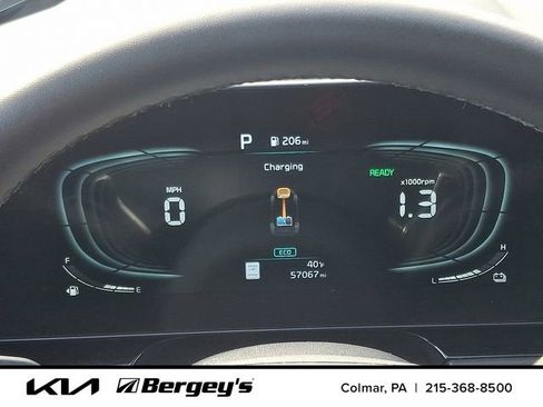 Used 2024 Kia Niro EX image 23