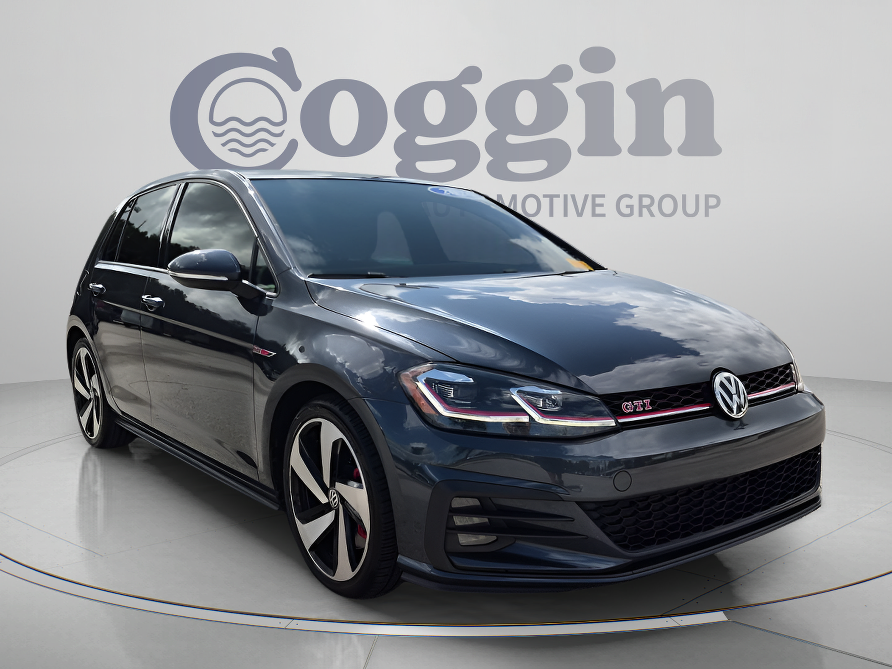 Used 2020 Volkswagen GTI SE FWD image 8