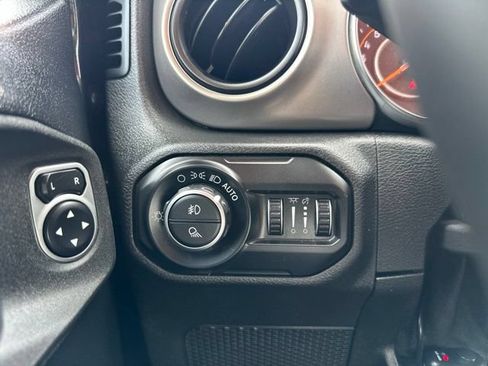 Used 2020 Jeep Gladiator Sport w/ Quick Order Package 24S AWD/4WD image 24