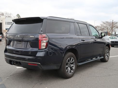 Used 2021 Chevrolet Suburban Z71 w/ Z71 Signature Package image 21
