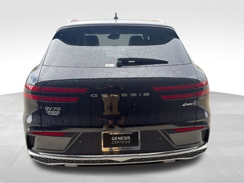 Used 2026 Genesis GV70 2.5T Advanced AWD/4WD image 4