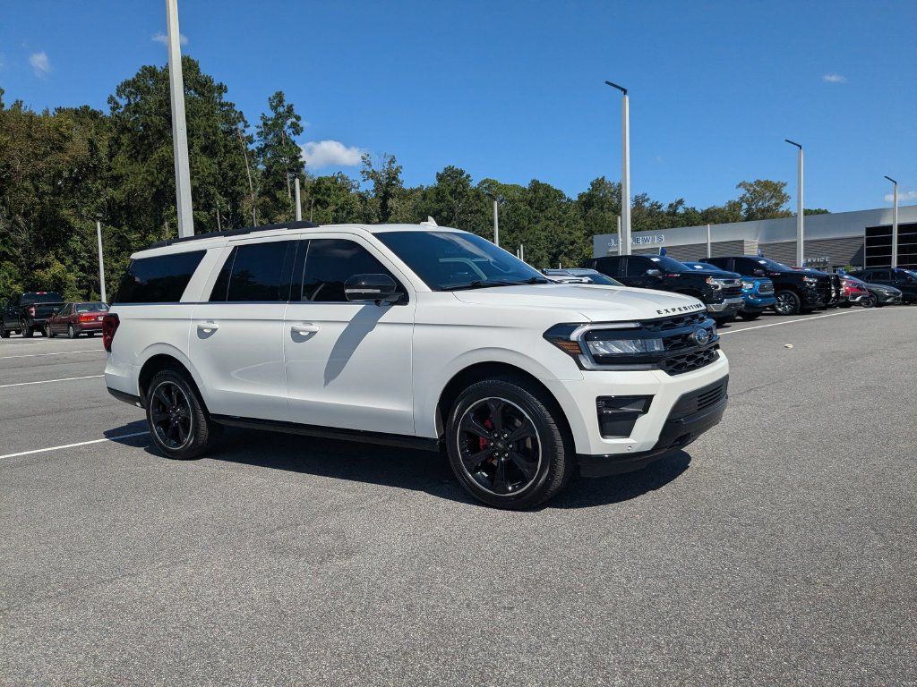 Certified 2024 Ford Expedition Max Limited AWD/4WD image 2