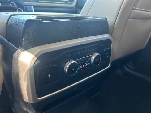Used 2024 Ford Expedition Max Limited RWD image 32