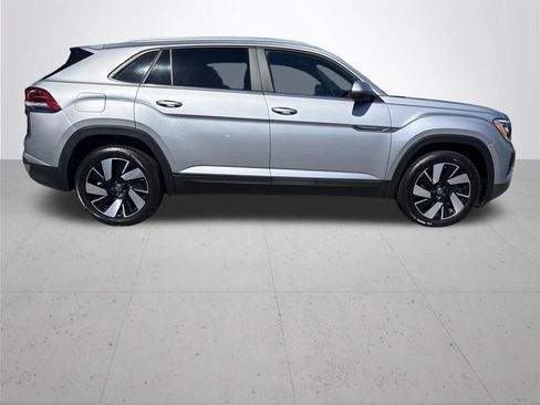 Used 2024 Volkswagen Atlas Cross Sport SE AWD/4WD image 5