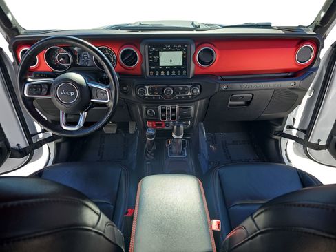 Used 2018 Jeep Wrangler Unlimited Rubicon w/ Dual Top Group image 9