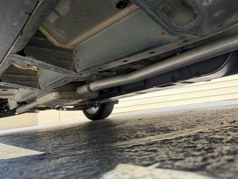 Used 2018 Chevrolet Equinox Premier w/ LPO, Cargo Package FWD image 7