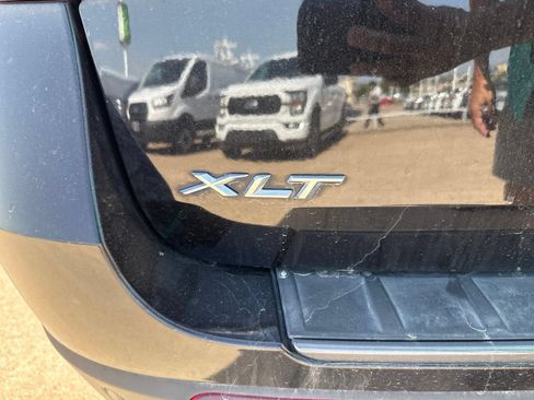 Used 2023 Ford Explorer XLT w/ Equipment Group 202A RWD image 9