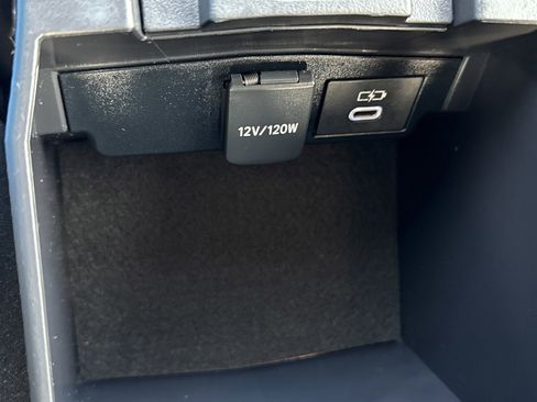 Used 2024 Toyota Corolla LE FWD image 27