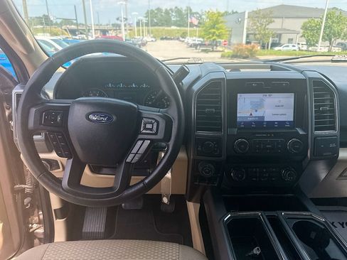 Used 2020 Ford F150 XLT w/ Equipment Group 302A Luxury AWD/4WD image 19