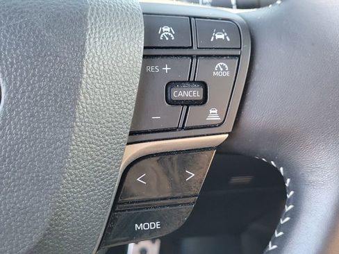 Used 2025 Toyota Camry SE image 22