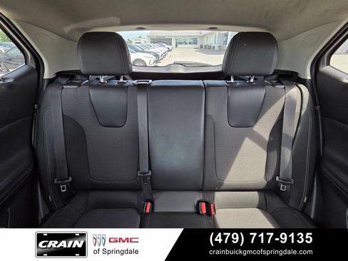 Used 2025 Buick Encore GX Preferred FWD image 28