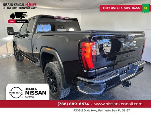 Used 2024 GMC Sierra 2500 Denali Ultimate image 8