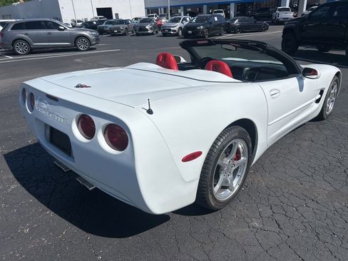 Used 2000 Chevrolet Corvette Convertible w/ Memory Pkg RWD image 5
