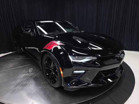 Used 2016 Chevrolet Camaro SS RWD image 50